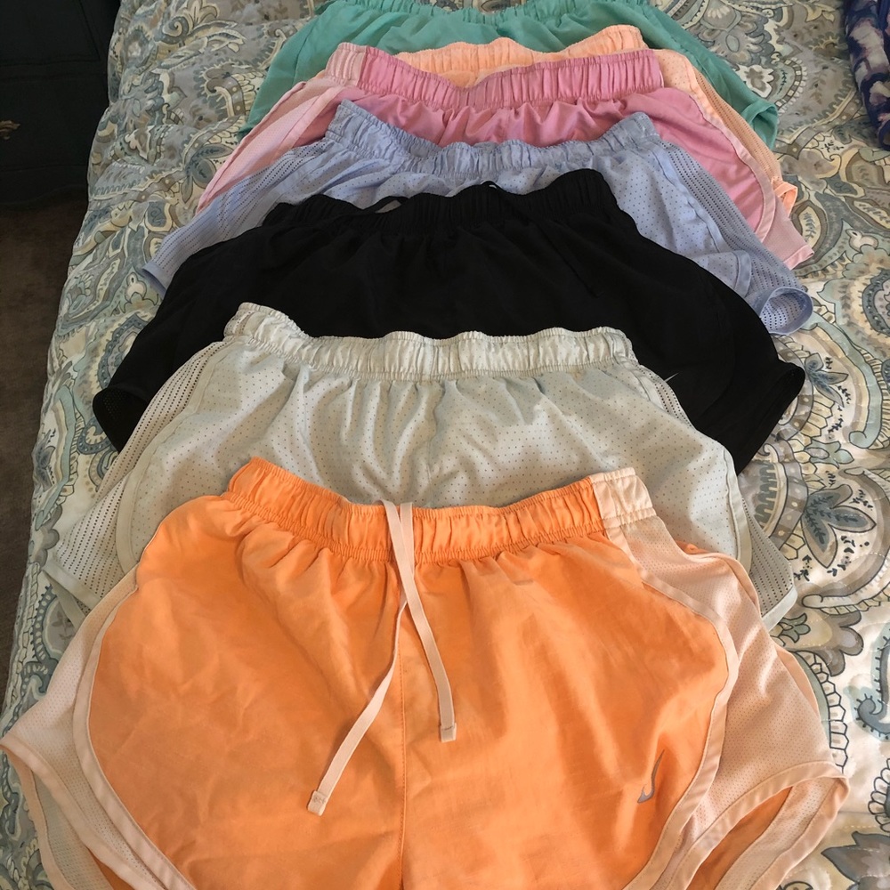 Woman’s Nike RUNNING shorts